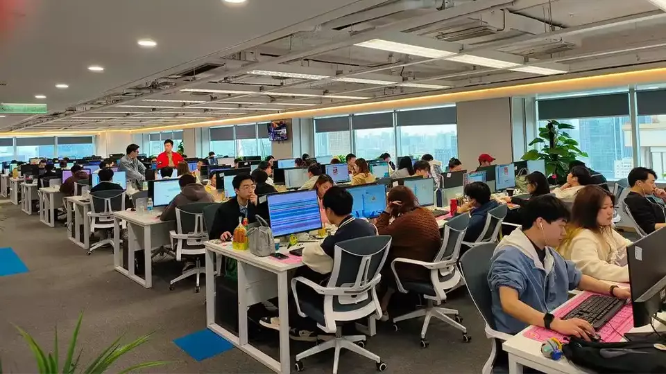 Equipo de Servicio del Fabricante de Gel de Ducha de Guangzhou